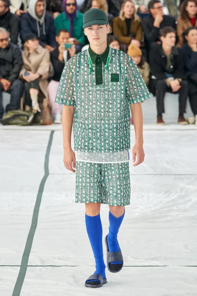 Look 20